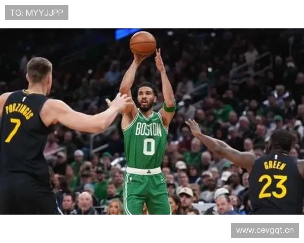 星空体育真人版：带你领略虚拟体育世界的无尽可能与精彩瞬间